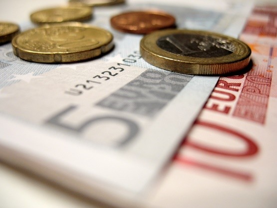 "Geld ohne Auskunft" ist häufig ein leeres Werbeversprechen © matttilda / Fotolia "Geld ohne Auskunft" ist häufig ein leeres Werbeversprechen © matttilda / Fotolia