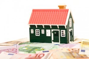 Beleihungsquote: Je geringer die Beleihung der Immobilie, umso bessere Zins-Konditionen gewähren Banken bei der Immobilienfinanzierung